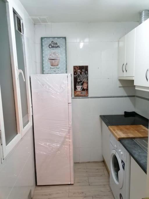 Sebastian Elcano, Apartamento Para 2 Con Terraza, Metro Embajadores Madrid Exterior photo